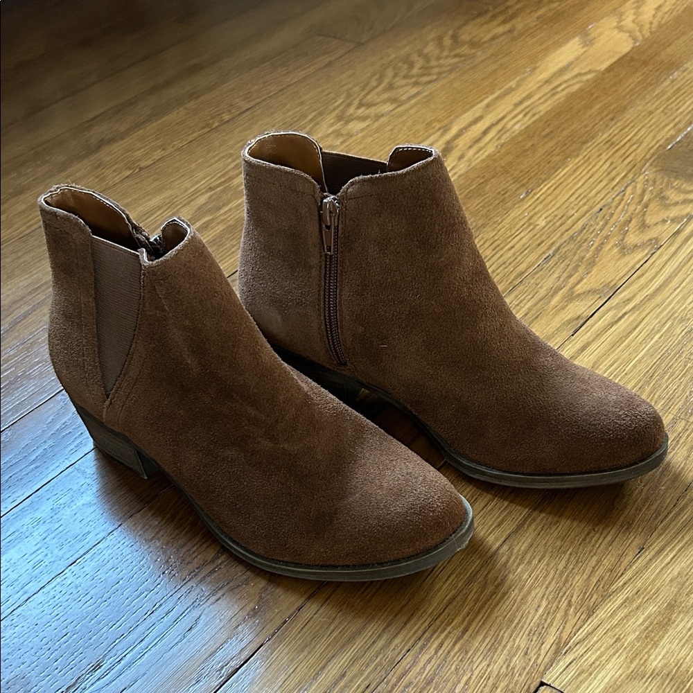 Kensie Women's Brown Suede Ankle Booties - Classic Chelsea Zip Style